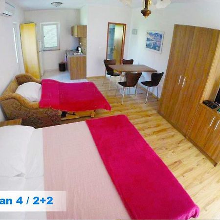 Villa Kristinka Vodice Exterior foto